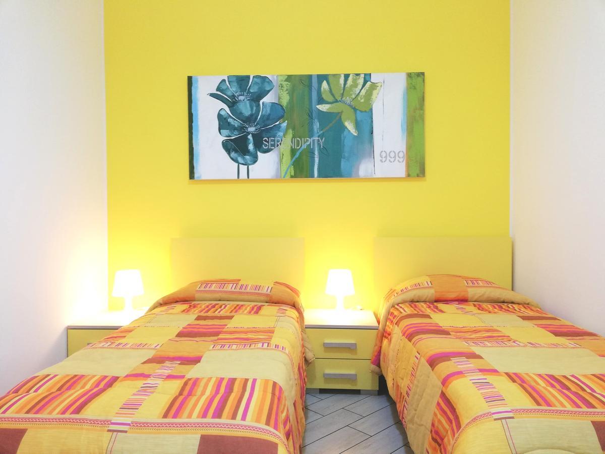 Capo D'Orlando Apartments מראה חיצוני תמונה