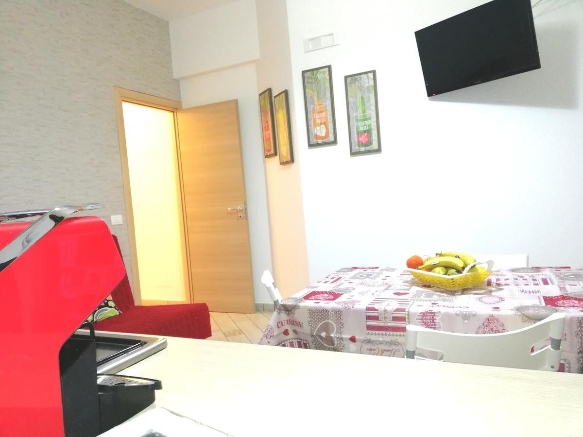 Capo D'Orlando Apartments מראה חיצוני תמונה