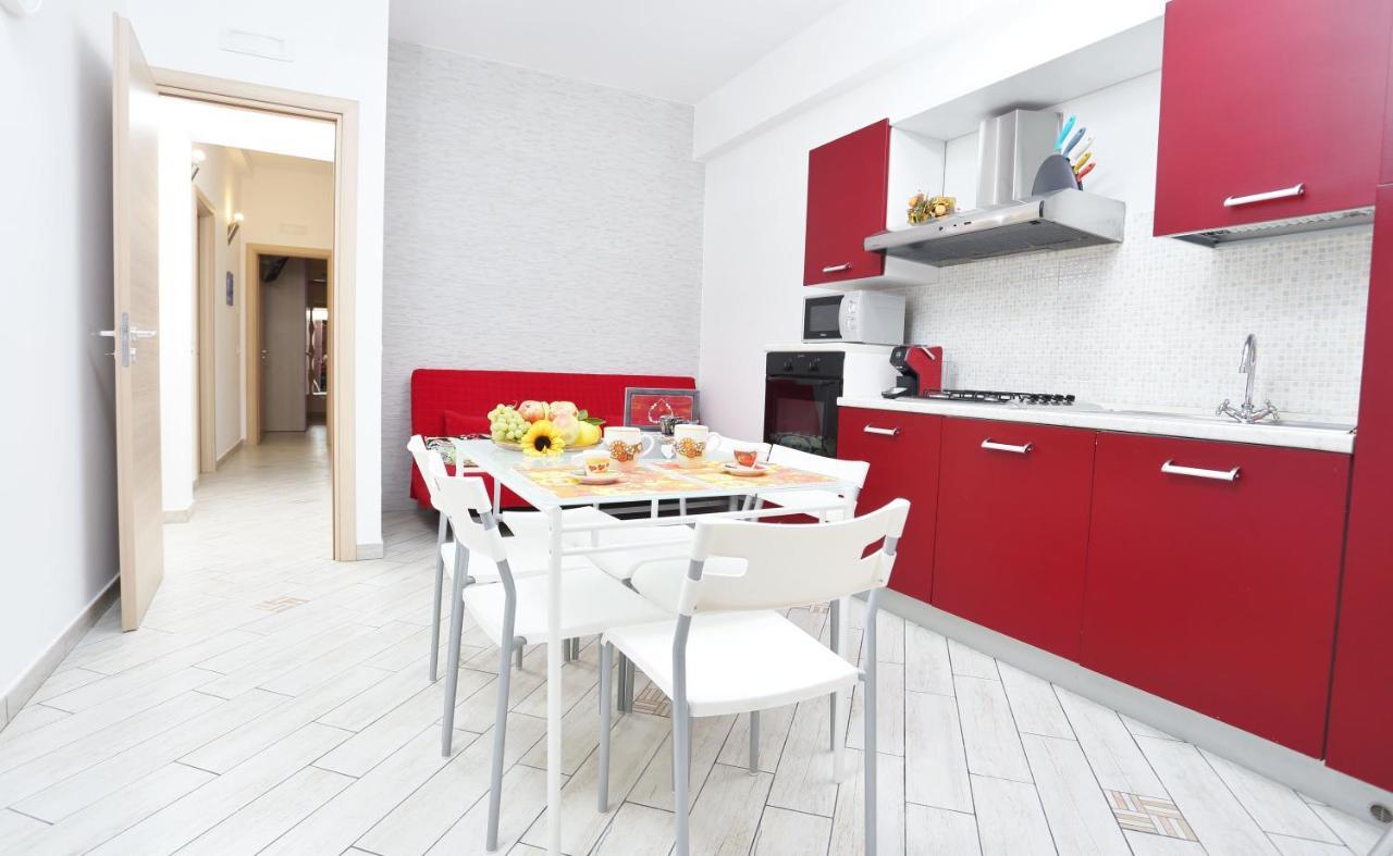 Capo D'Orlando Apartments מראה חיצוני תמונה