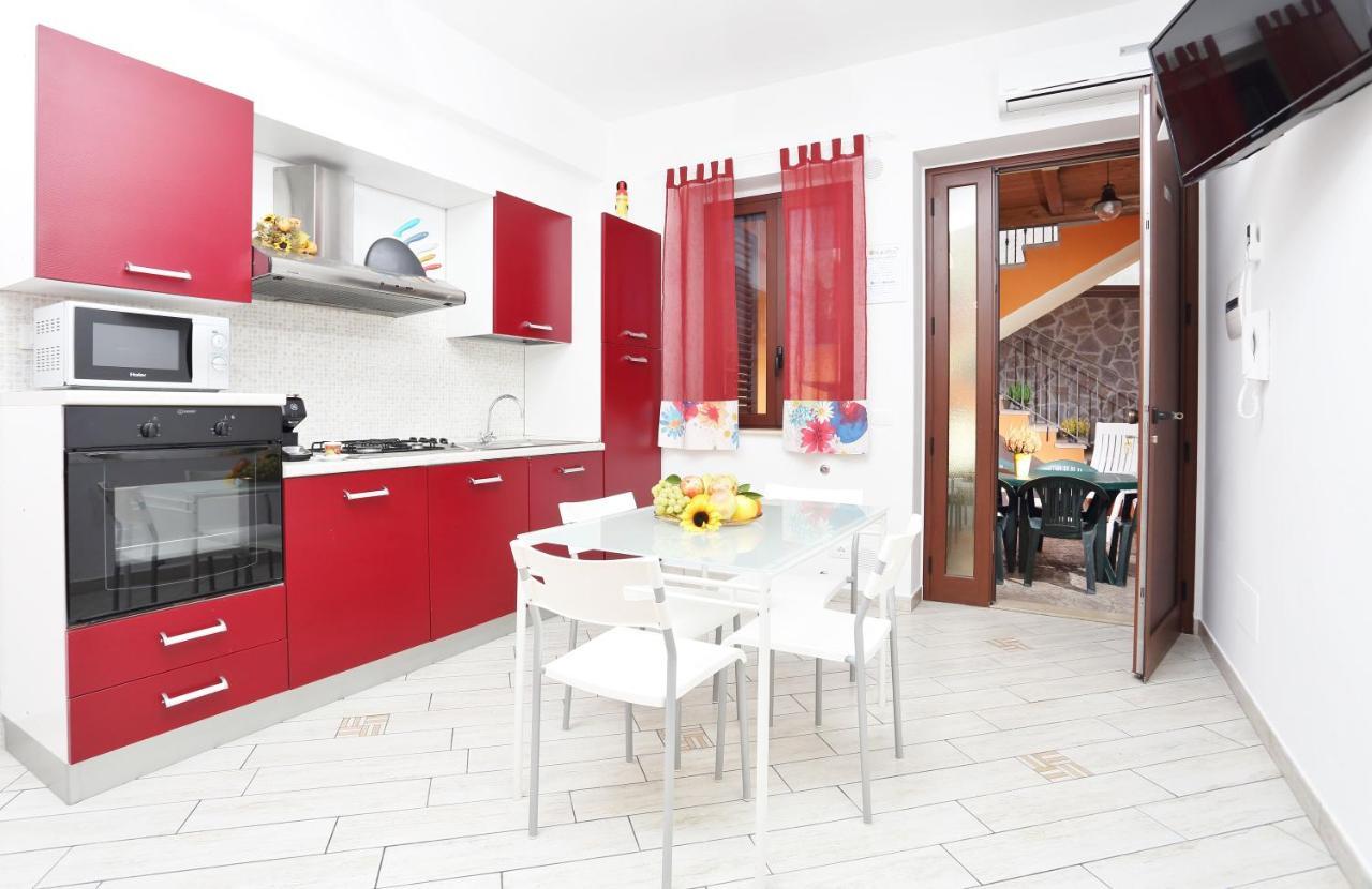 Capo D'Orlando Apartments מראה חיצוני תמונה