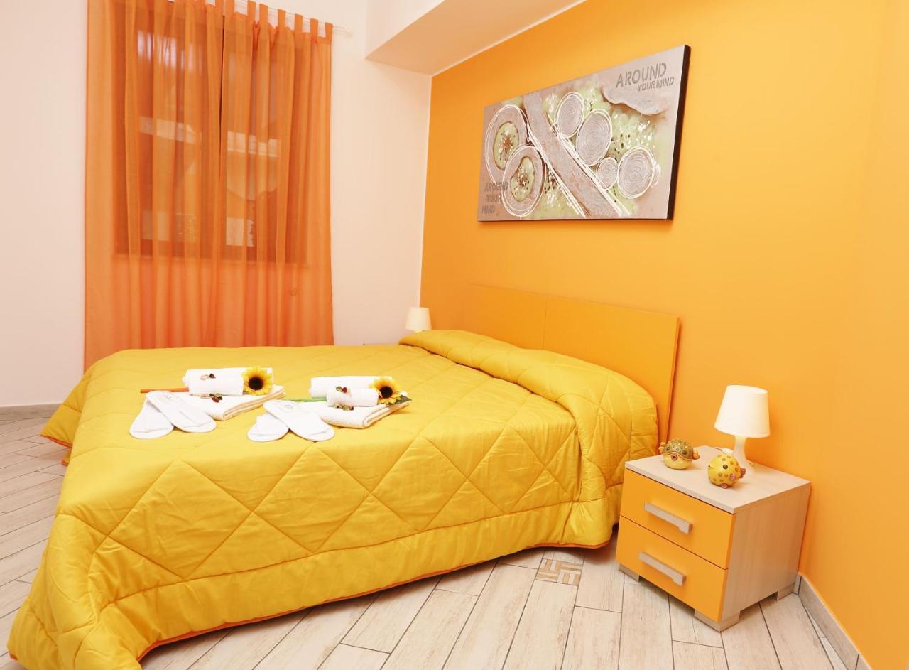 Capo D'Orlando Apartments מראה חיצוני תמונה