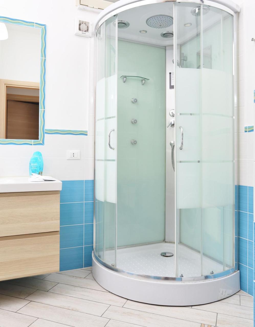 Capo D'Orlando Apartments מראה חיצוני תמונה